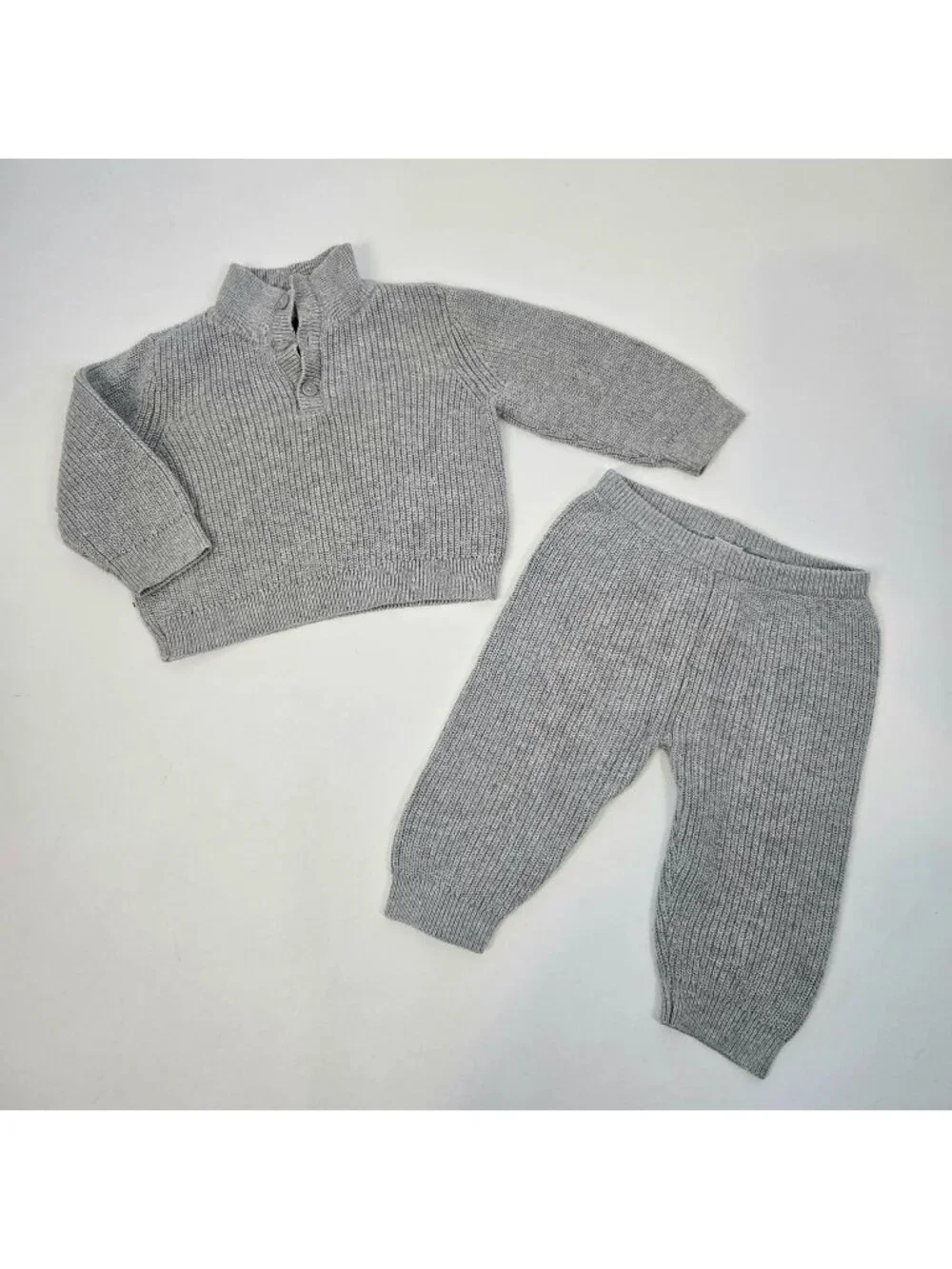 Baby Gap Ribbed Sweater Set Gray Knit Pants 2 Piece Fall Baby Size 6-12 Months